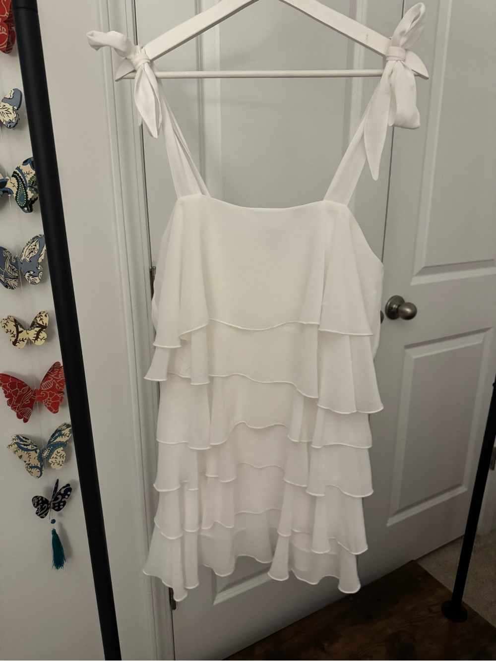 LWD MUMU Ruffle - Picture 2 of 3
